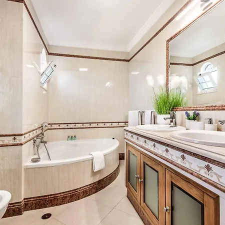 Caty Catarina 别墅 *